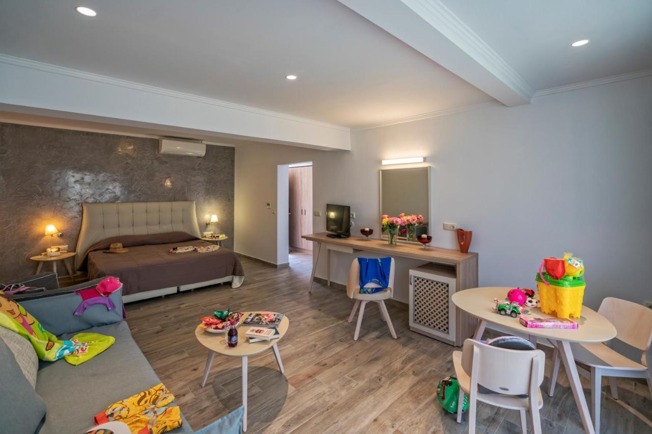 Lagomandra Beach Hotel 外观 照片