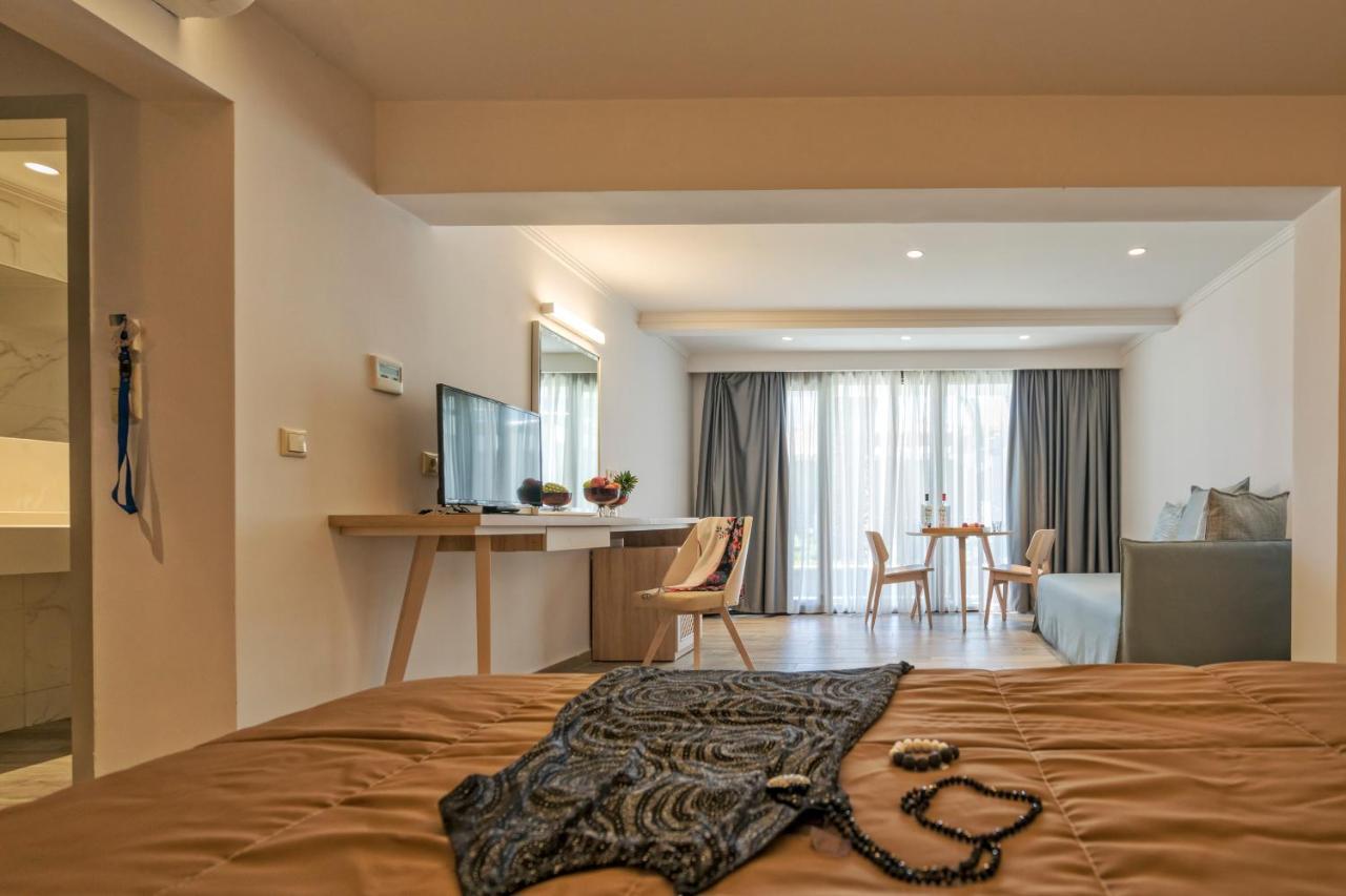 Lagomandra Beach Hotel 外观 照片