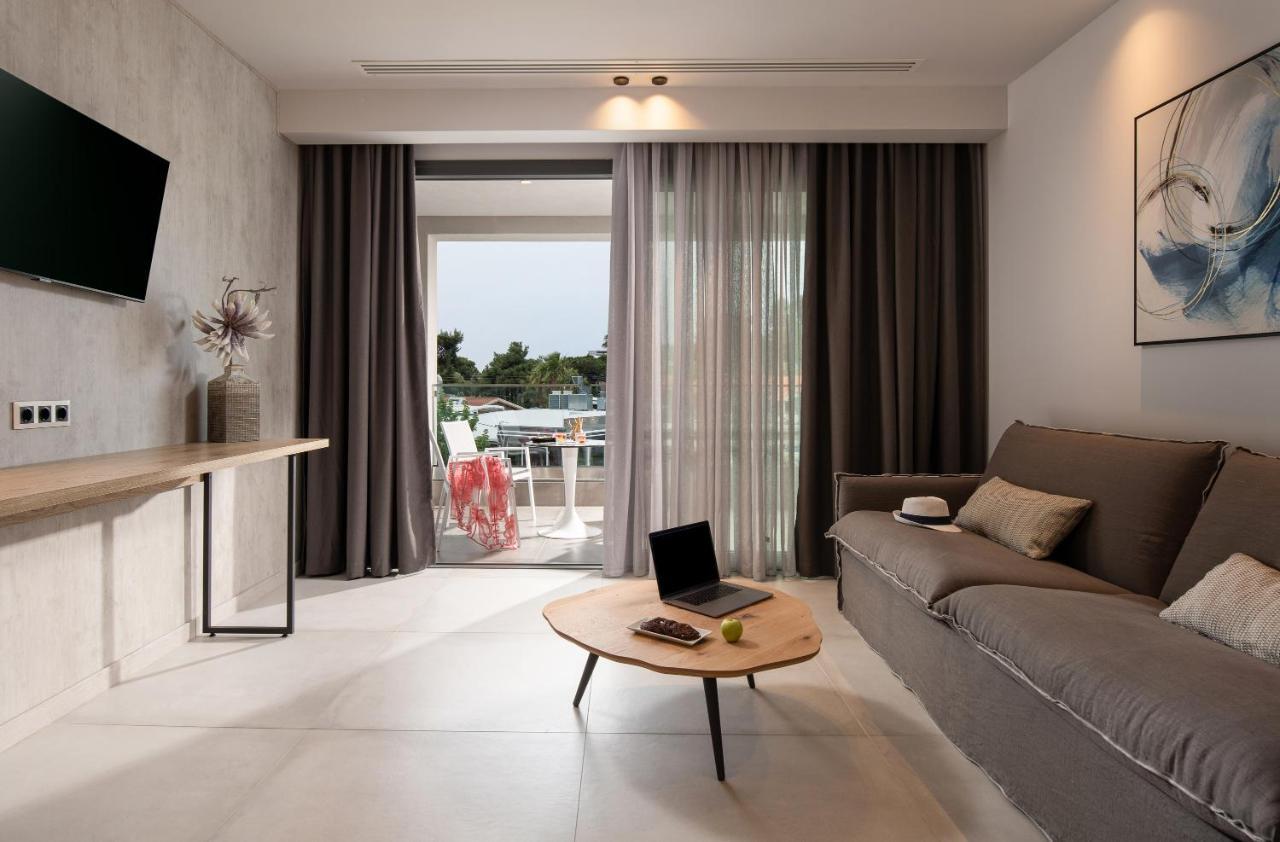 Lagomandra Beach Hotel 外观 照片